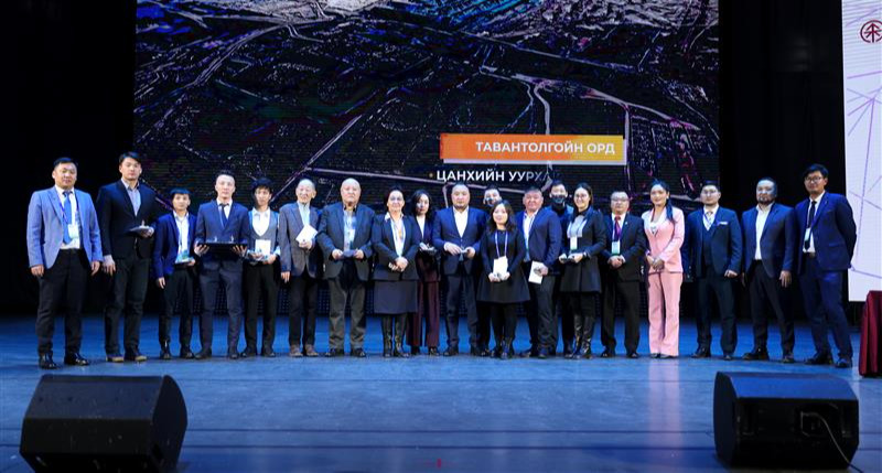 “Эрдэнэс Тавантолгой” ХК-ийн геологичид “Шилдэг хайгуулын баг”-аар шалгарлаа